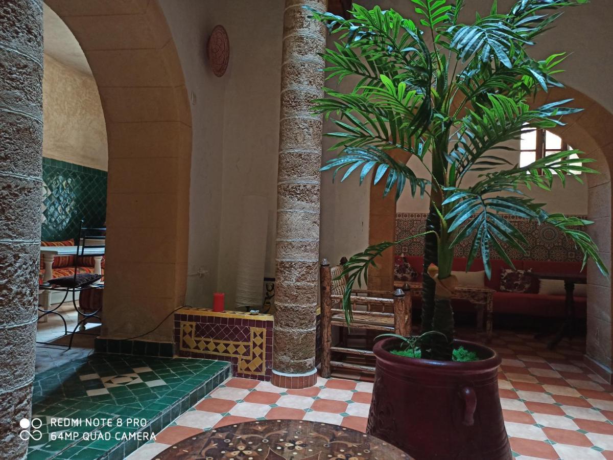 Riad La Rose Des Vents エッサウィラ エクステリア 写真